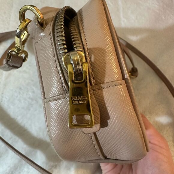 PRADA SAFFIANO MINI CAMERA CROSSBODY BEIGE BAG CROSSBODY - Picture 4 of 16
